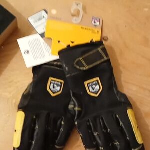 Hestra Gloves NWT Unisex